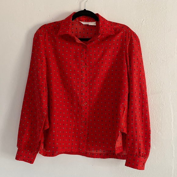 Lady Arrow Blouse - Picture 1 of 3